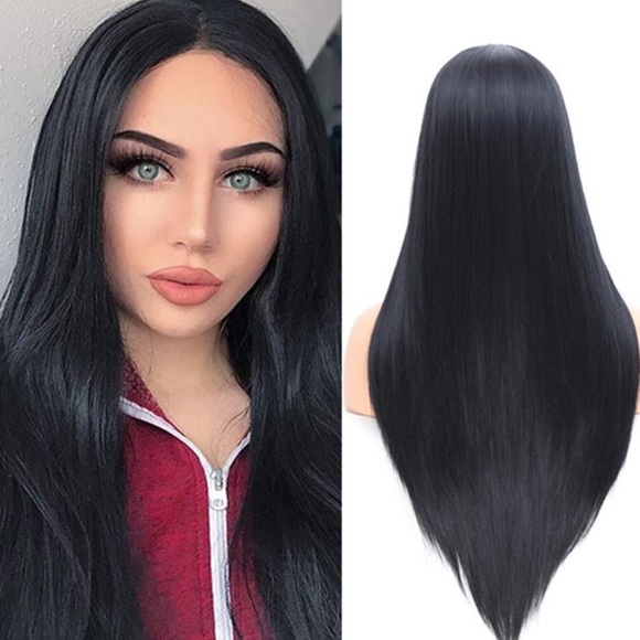 ✨Randy 22” Black MIDDLE PART WIG *NWT* ✨